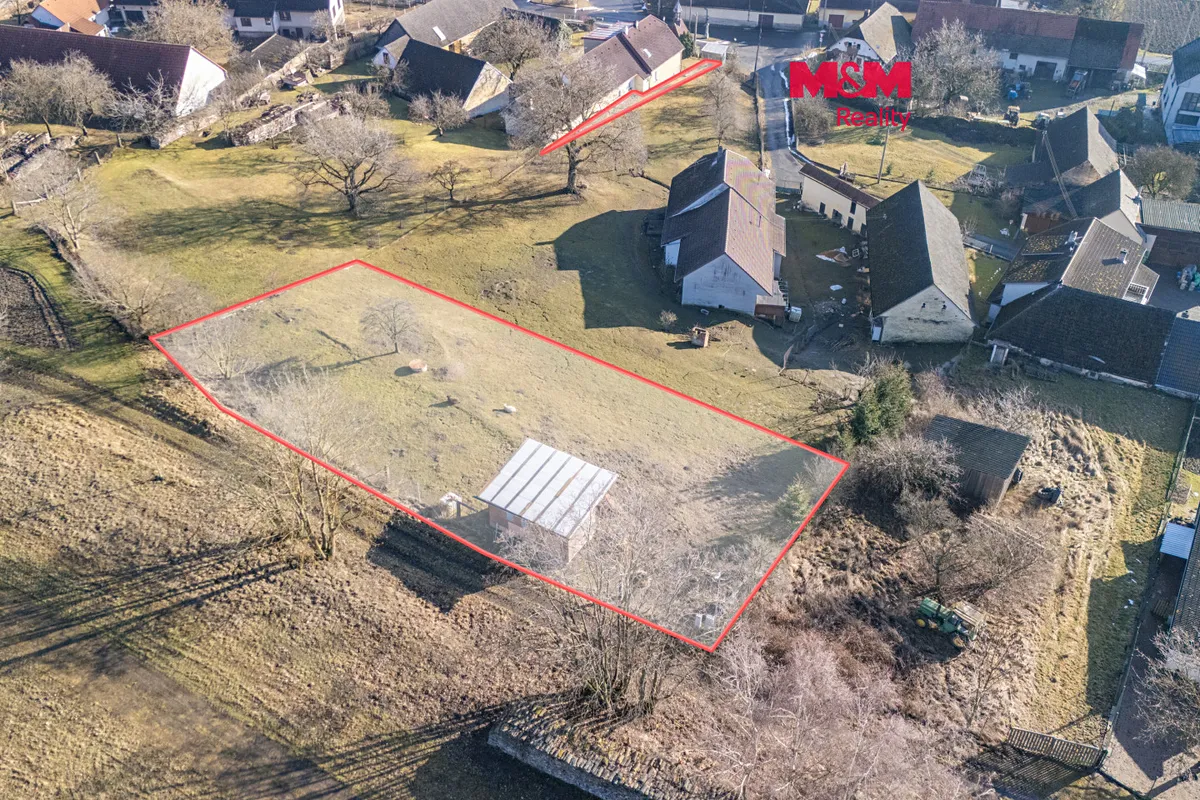 Prodej stavebního pozemku 1064 m²